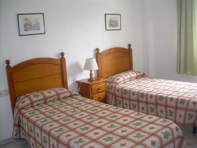 Apartamentos Jardines Del Gamonal Malaga Bagian luar foto
